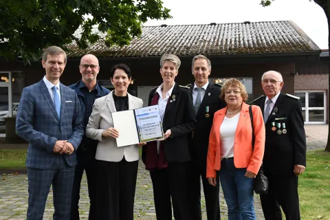 Stephan Wolters (M.d.L.), Stephan Luyven, Ministerin Silke Gorißen, Isabel Luyven, Ingo Wischinski und Leo Schoonhoven (Foto: Torsten Matenaers)