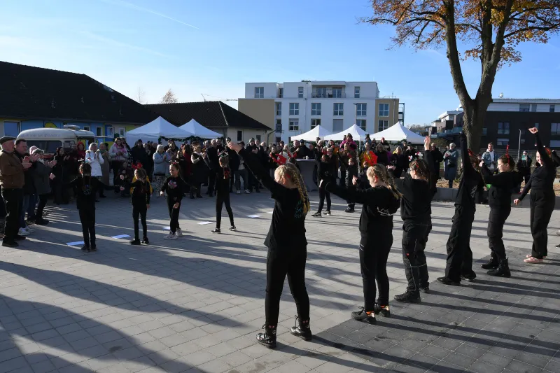 Eröffnung des Erweiterungsgebäudes für das JugendZentrum Astra (Foto: Torsten Matenaers)